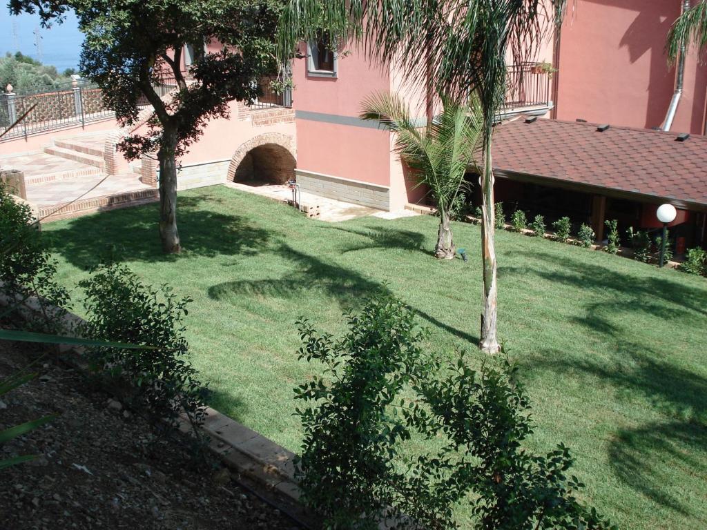 سانتاغاتو دي ميليتي Red Hotel Sant'Elia المظهر الخارجي الصورة
